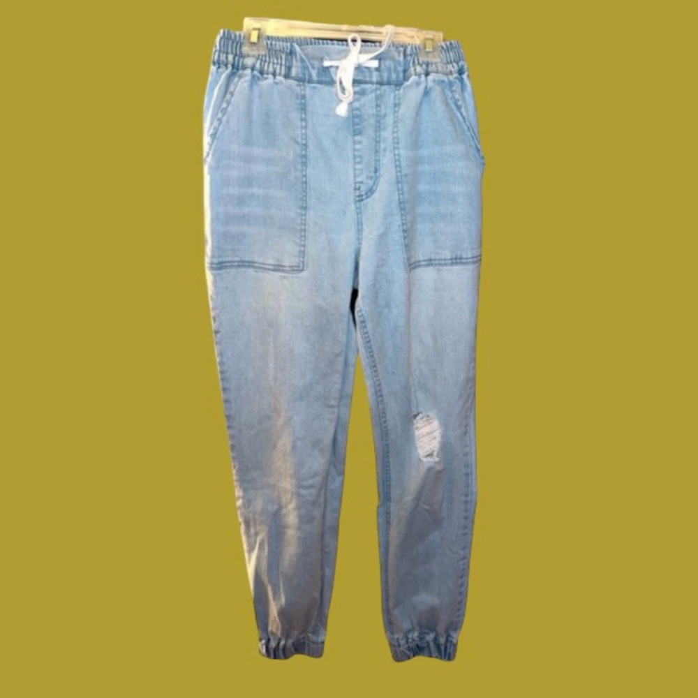 💎Forever 21 faded elastic waist denim joggers! Like new!!